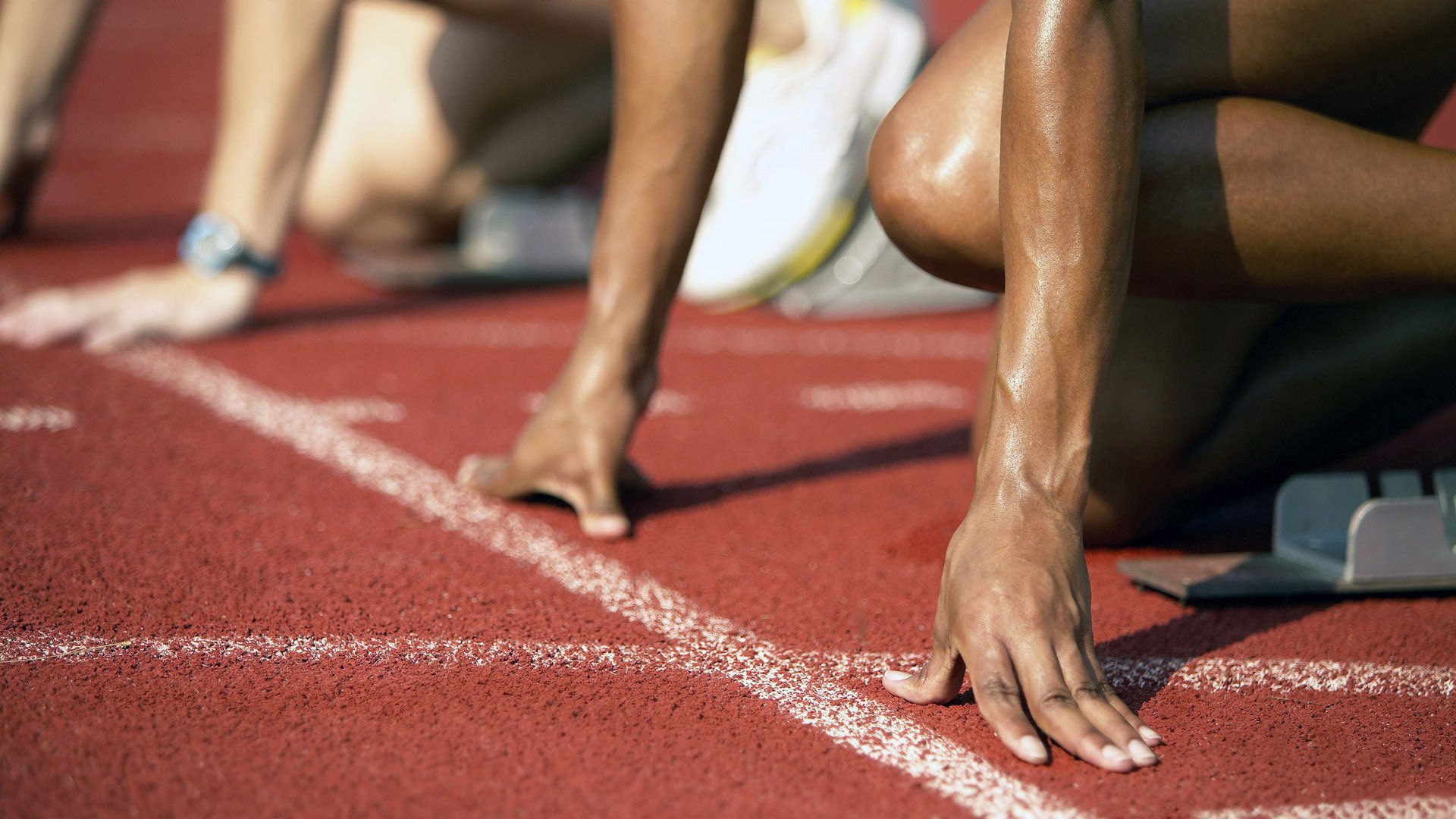 纳达尔关键破发点制胜 挺进法网半决赛